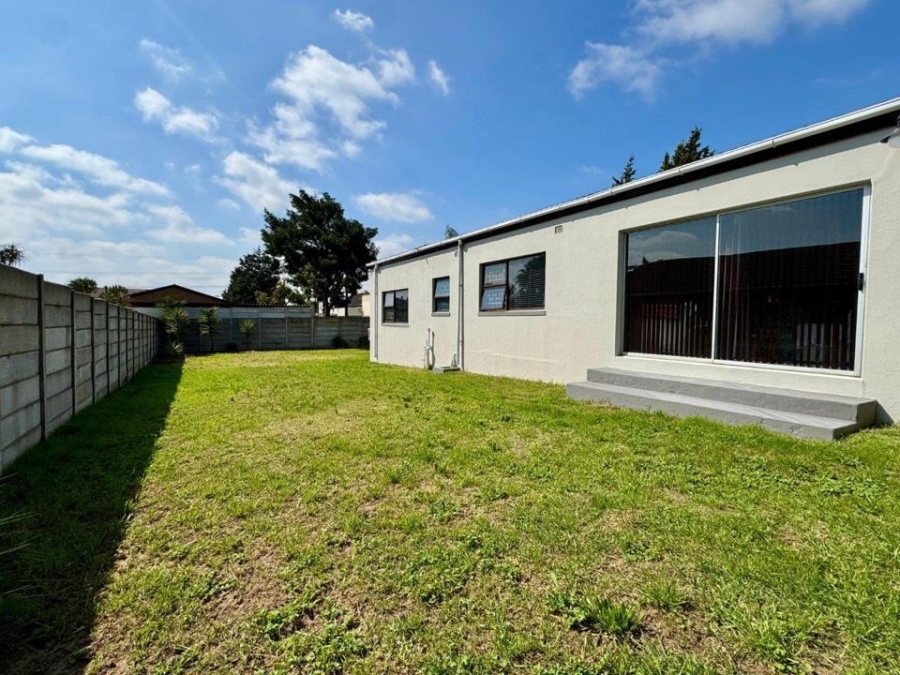 4 Bedroom Property for Sale in Rouxville Western Cape